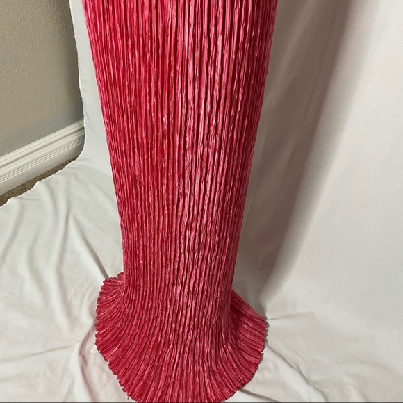 Mary McFadden Pink Pleated Gown - Picture 9 of 10